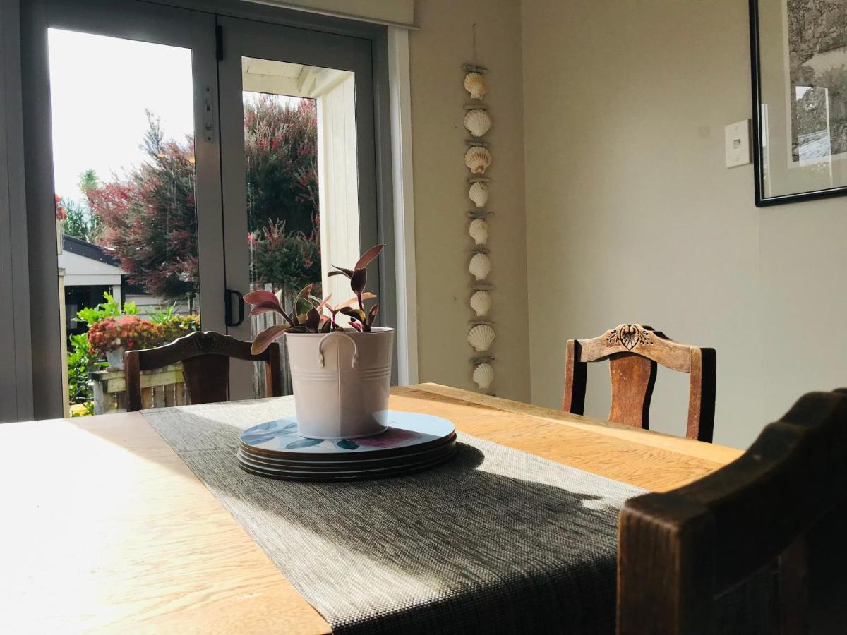 Serendipity Wharf Cottage Тайруа Экстерьер фото